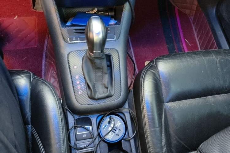 Used Volkswagen Tiguan 2012 1.8TSI Automatic Two-Wheel Drive Elite Edition Gear Lever