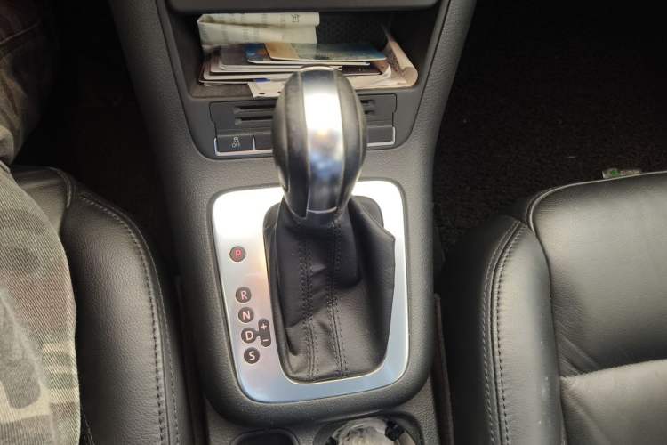 Used Volkswagen Tiguan 2012 1.8TSI Automatic Two-Wheel Drive Trend Edition Gear Lever