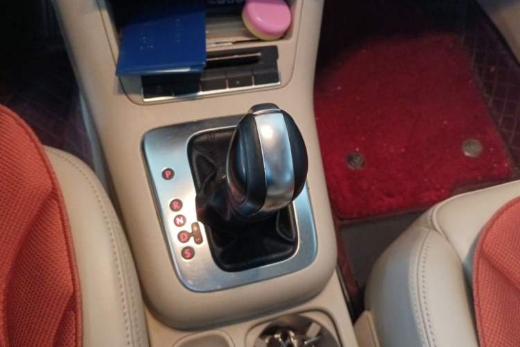 Used Volkswagen Tiguan 2012 1.8TSI Automatic Two-Wheel Drive Elite Edition Gear Lever