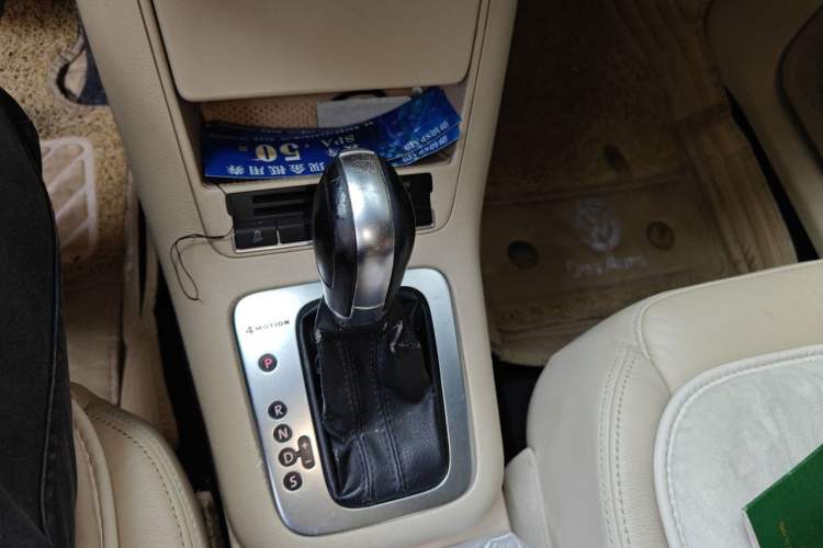 Used Volkswagen Tiguan 2012 1.8TSI Automatic All-Wheel Drive Elite Edition Gear Lever