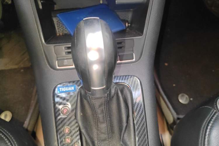 Used Volkswagen Tiguan 2012 1.8TSI Automatic Two-Wheel Drive Trend Edition Gear Lever