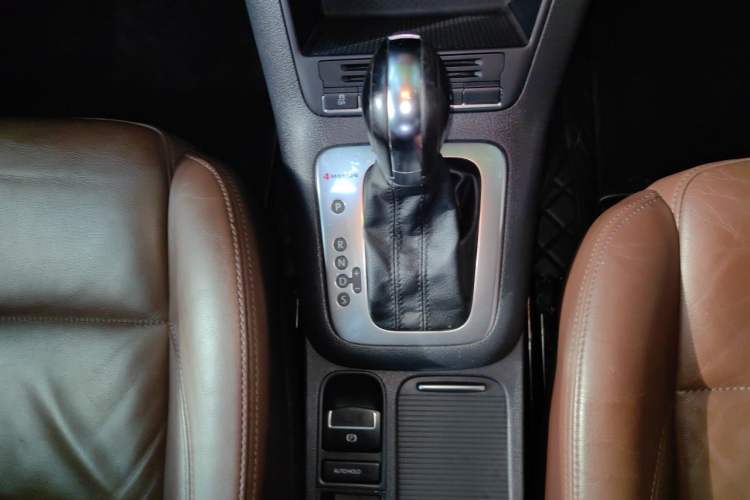 Used Volkswagen Tiguan 2012 2.0 TSI Luxury Edition Gear Lever