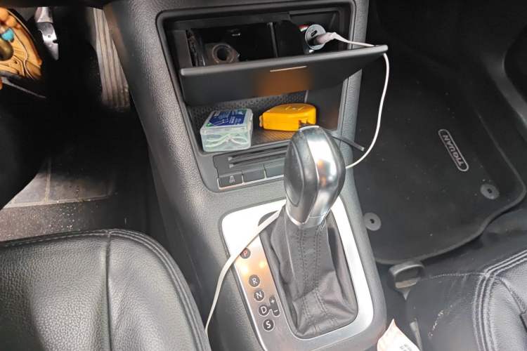 Used Volkswagen Tiguan 2012 1.8TSI Automatic Two-Wheel Drive Urban Edition Gear Lever