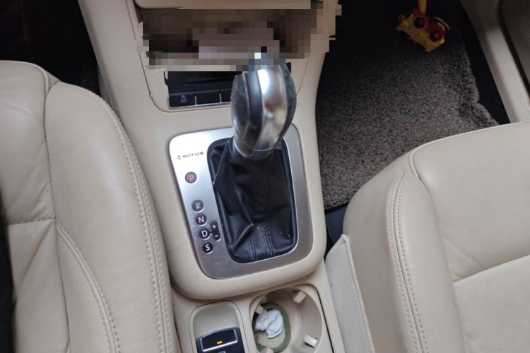 Used Volkswagen Tiguan 2012 1.8TSI Automatic All-Wheel Drive Elite Edition Gear Lever