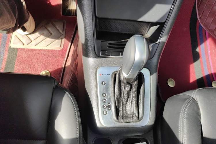 Used Volkswagen Tiguan 2012 1.8TSI Automatic All-Wheel Drive Fashion Edition Gear Lever