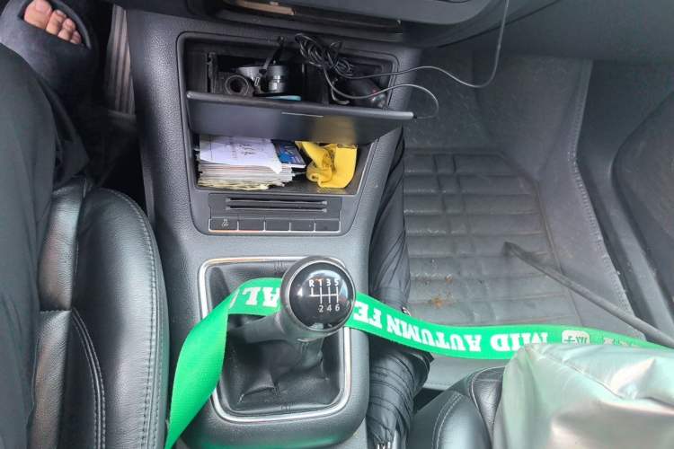 Used Volkswagen Tiguan 2012 1.8TSI Manual Two-Wheel Drive Enjoyment Edition Gear Lever