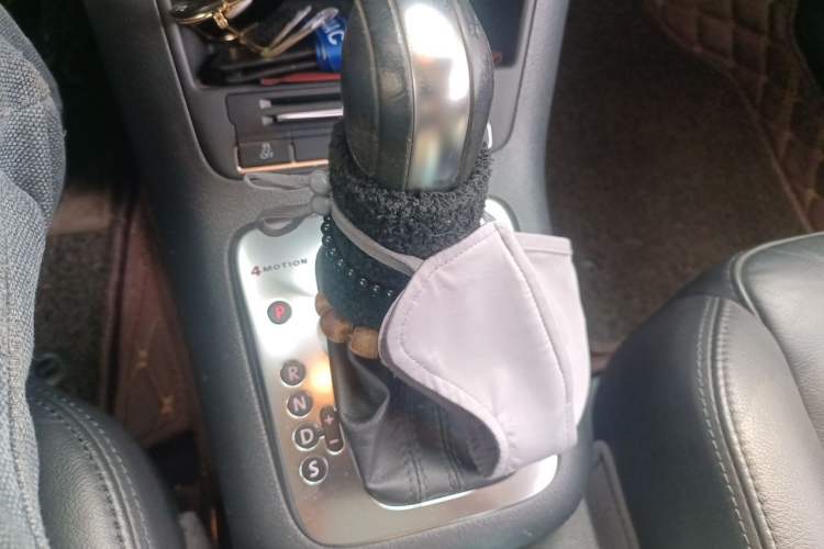 Used Volkswagen Tiguan 2012 1.8TSI Automatic All-Wheel Drive Elite Edition Gear Lever