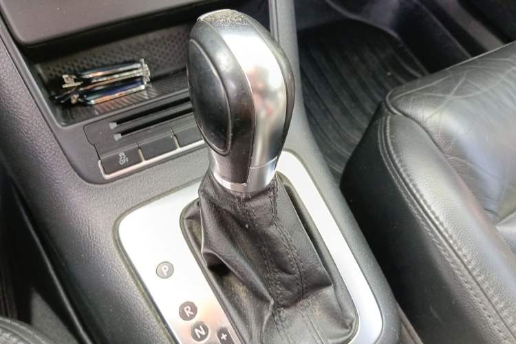 Used Volkswagen Tiguan 2012 1.8TSI Automatic Two-Wheel Drive Trend Edition Gear Lever