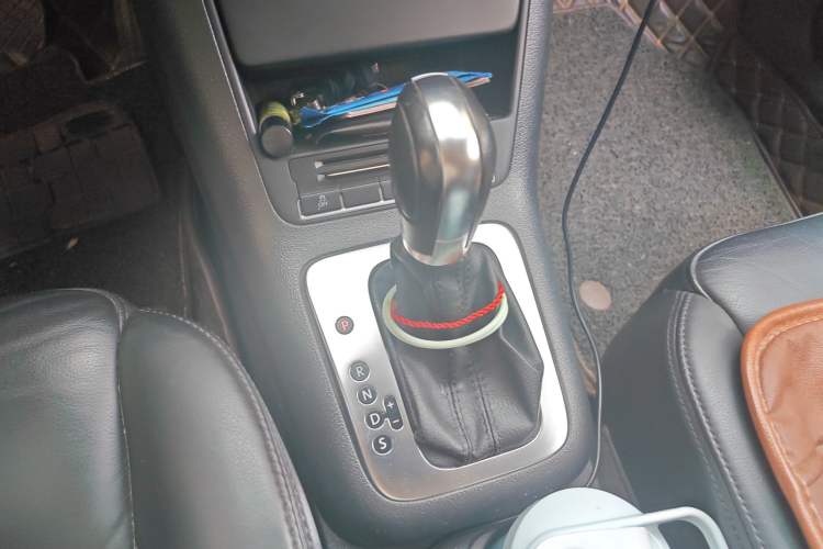 Used Volkswagen Tiguan 2012 1.8TSI Automatic Two-Wheel Drive Trend Edition Gear Lever