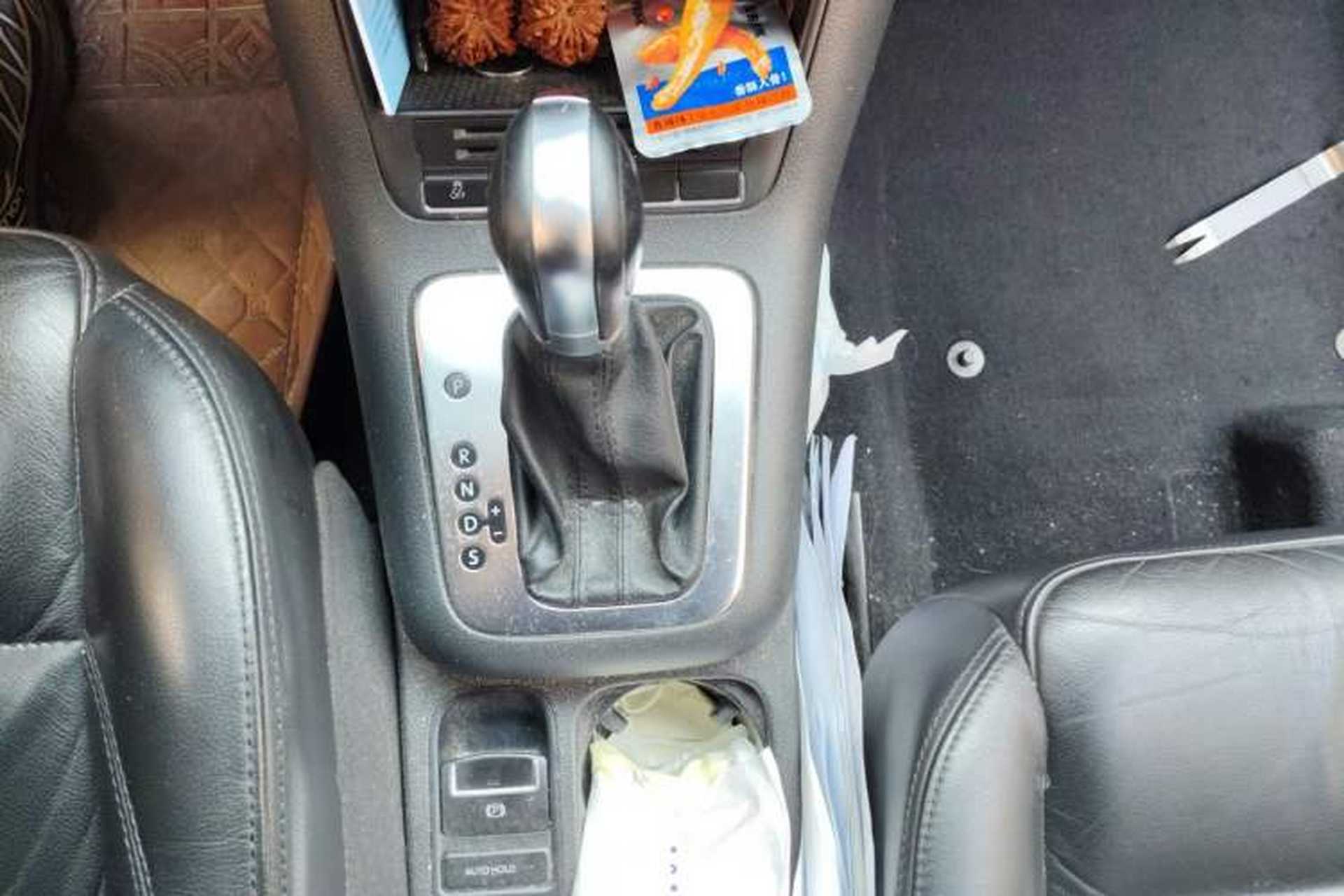 Used Volkswagen Tiguan 2012 1.8TSI Automatic Two-Wheel Drive Trend Edition Gear Lever