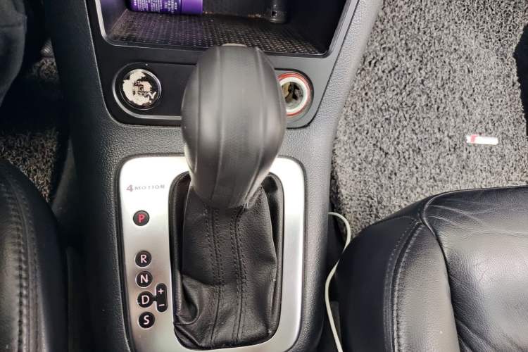 Used Volkswagen Tiguan 2012 1.8TSI Automatic All-Wheel Drive Elite Edition Gear Lever
