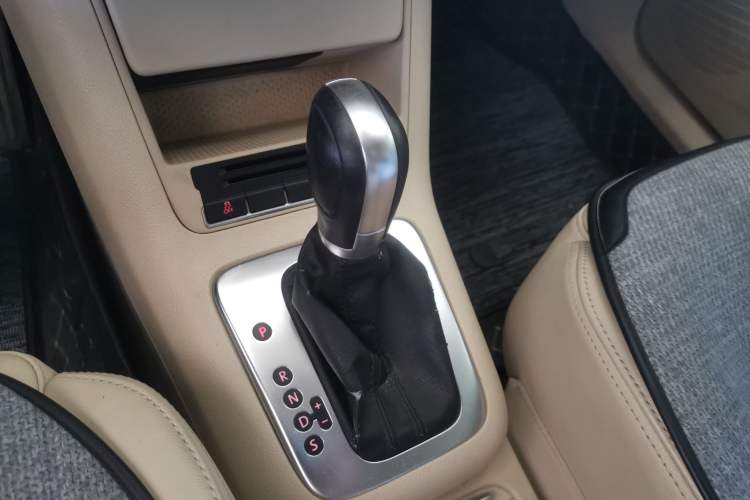 Used Volkswagen Tiguan 2012 1.8TSI Automatic Two-Wheel Drive Trend Edition Gear Lever