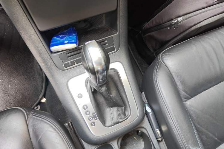 Used Volkswagen Tiguan 2012 1.8TSI Automatic Two-Wheel Drive Trend Edition Gear Lever