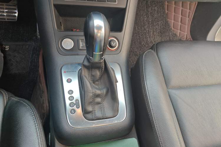 Used Volkswagen Tiguan 2012 2.0 TSI Luxury Edition Gear Lever