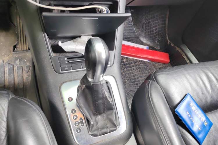 Used Volkswagen Tiguan 2012 1.8TSI Automatic Two-Wheel Drive Trend Edition Gear Lever