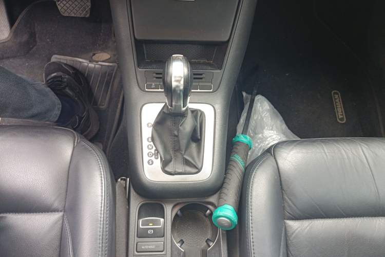 Used Volkswagen Tiguan 2012 1.8TSI Automatic Two-Wheel Drive Elite Edition Gear Lever