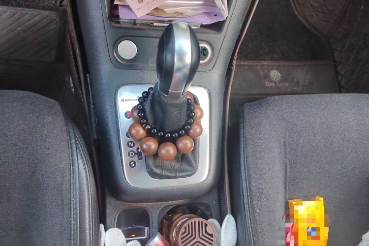 Used Volkswagen Tiguan 2012 2.0 TSI Automatic All-Wheel Drive Flagship Edition Gear Lever
