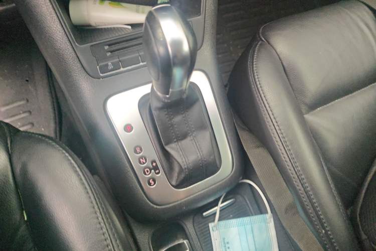 Used Volkswagen Tiguan 2012 1.8TSI Automatic Two-Wheel Drive Trend Edition Gear Lever