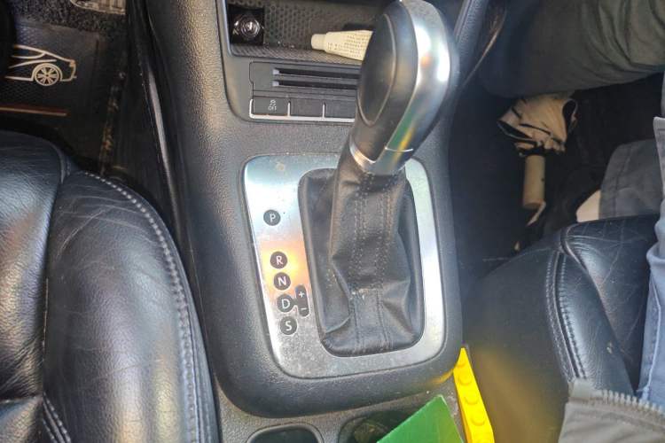 Used Volkswagen Tiguan 2012 1.8TSI Automatic Two-Wheel Drive Elite Edition Gear Lever