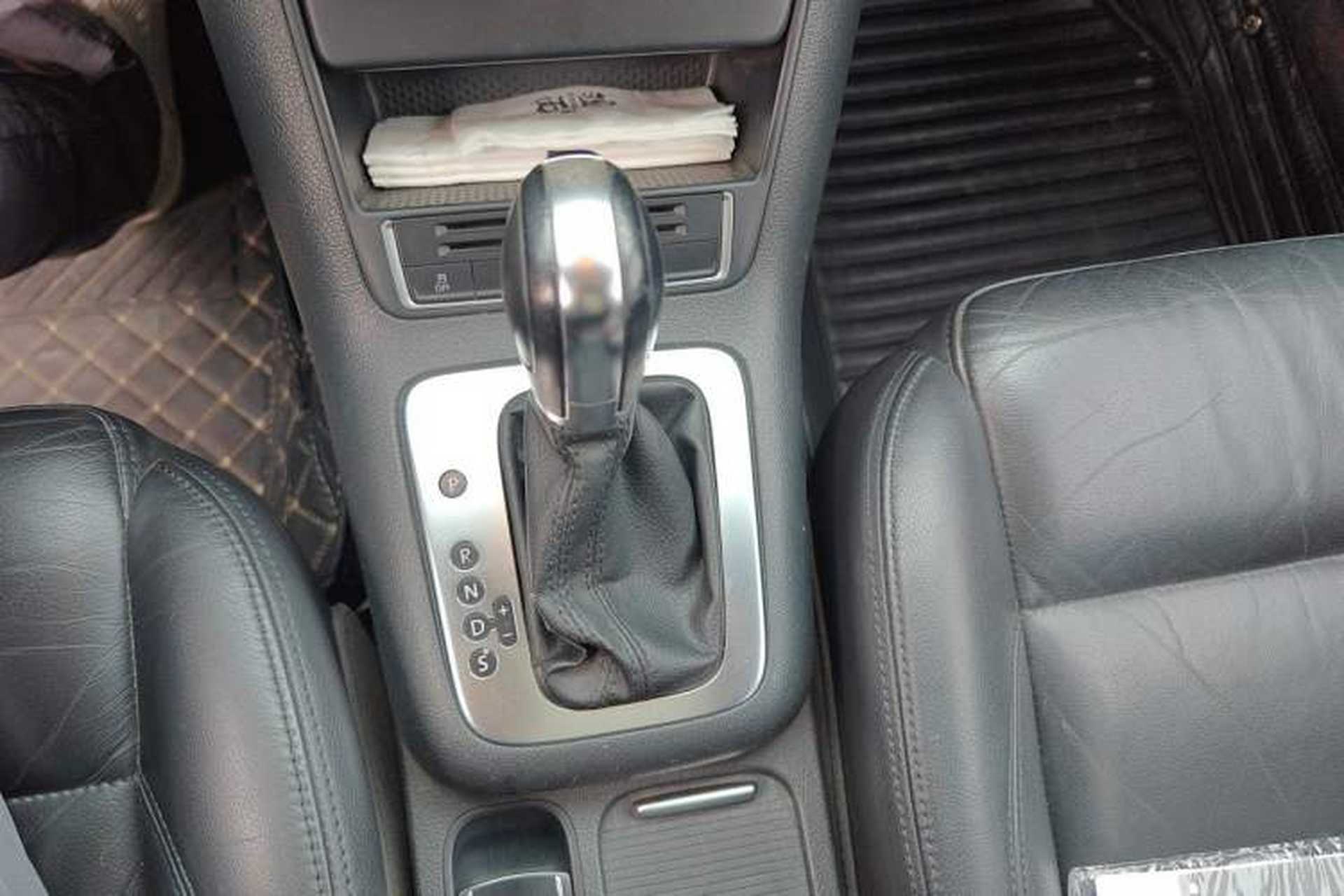 Used Volkswagen Tiguan 2012 1.8TSI Automatic Two-Wheel Drive Elite Edition Gear Lever