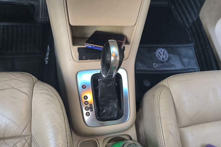 Used Volkswagen Tiguan 2012 1.8TSI Automatic Two-Wheel Drive Elite Edition Gear Lever
