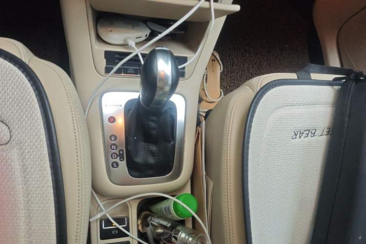 Used Volkswagen Tiguan 2012 2.0 TSI Comfort Edition Gear Lever