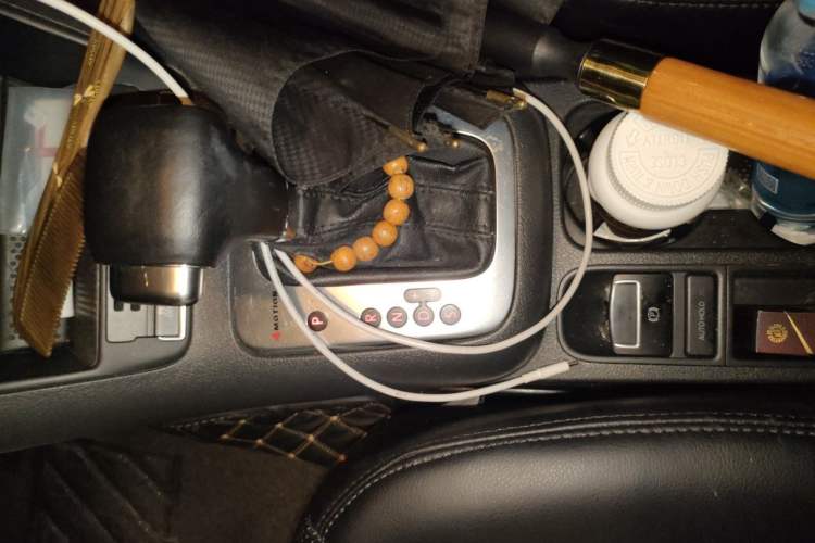 Used Volkswagen Tiguan 2012 2.0 TSI Automatic All-Wheel Drive Flagship Edition Gear Lever