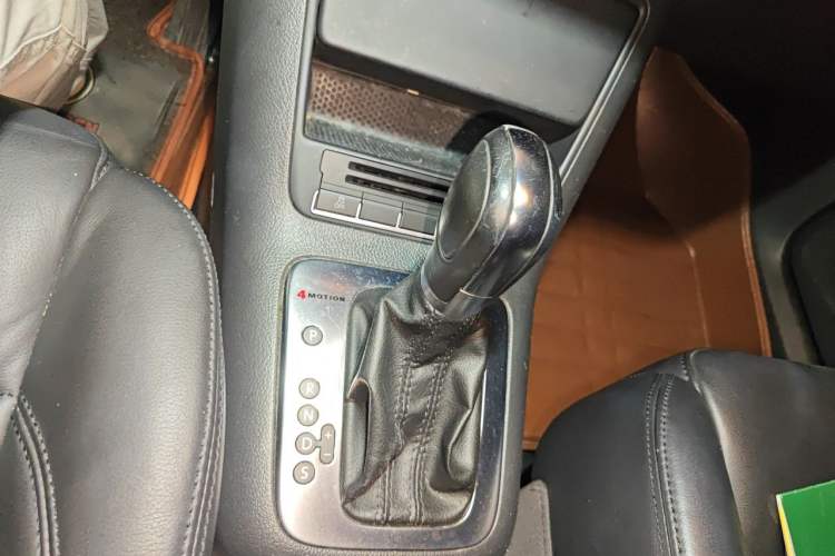Used Volkswagen Tiguan 2012 1.8TSI Automatic All-Wheel Drive Elite Edition Gear Lever