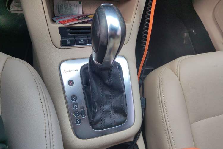 Used Volkswagen Tiguan 2012 2.0 TSI Luxury Edition Gear Lever
