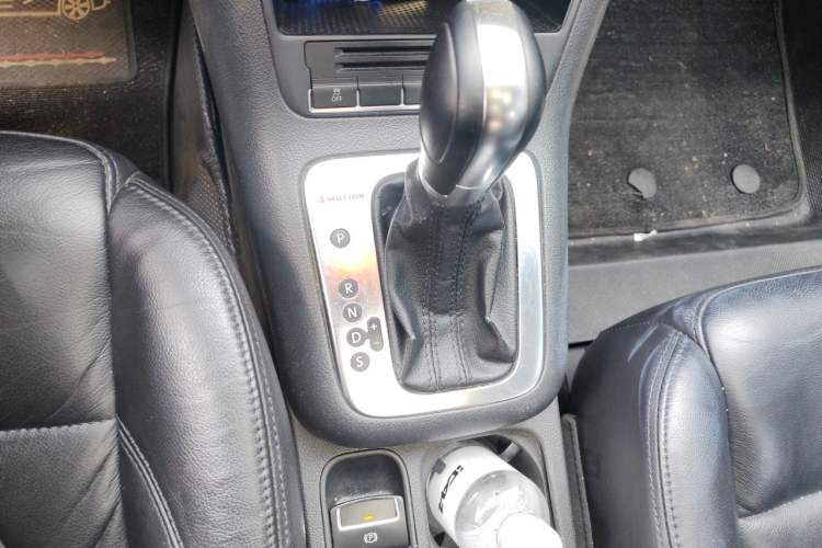 Used Volkswagen Tiguan 2012 1.8TSI Automatic All-Wheel Drive Elite Edition Gear Lever