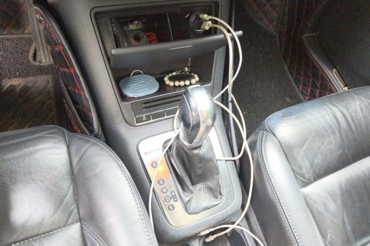 Used Volkswagen Tiguan 2012 1.8TSI Automatic Two-Wheel Drive Elite Edition Gear Lever