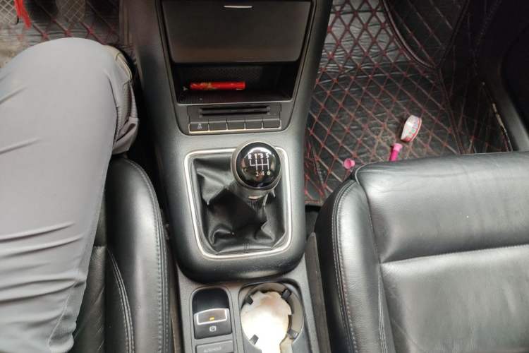 Used Volkswagen Tiguan 2012 1.8TSI Manual Two-Wheel Drive Enjoyment Edition Gear Lever