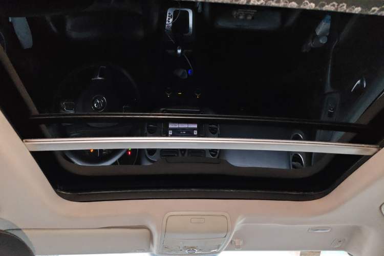 Used Volkswagen Tiguan 2012 1.8TSI Automatic All-Wheel Drive Elite Edition Headliner