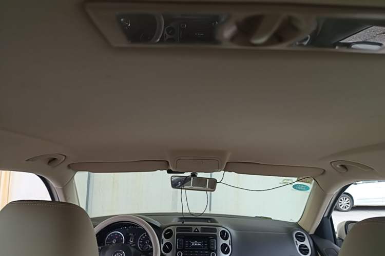 Used Volkswagen Tiguan 2012 1.8TSI Automatic Two-Wheel Drive Trend Edition Headliner
