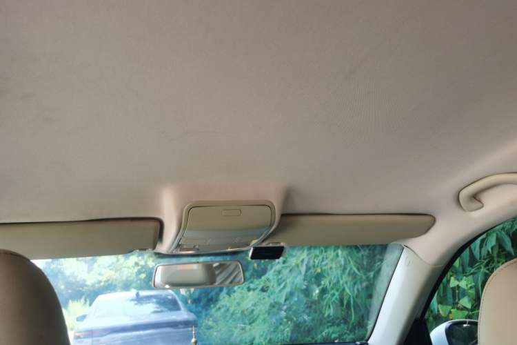 Used Volkswagen Tiguan 2012 1.8TSI Manual Two-Wheel Drive Enjoyment Edition Headliner