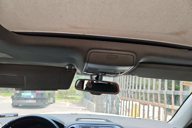 Used Volkswagen Tiguan 2012 2.0 TDI Comfort Edition Headliner