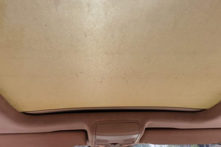 Used Volkswagen Tiguan 2012 1.8TSI Automatic Two-Wheel Drive Elite Edition Headliner