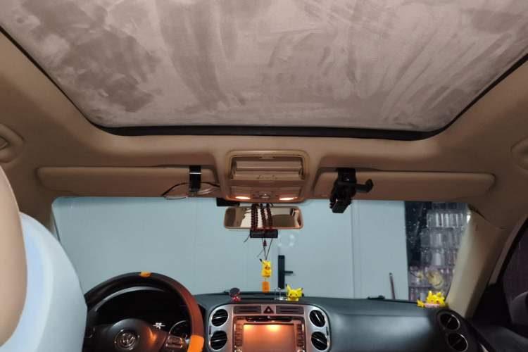 Used Volkswagen Tiguan 2012 2.0 TSI Automatic All-Wheel Drive Elite Edition Headliner
