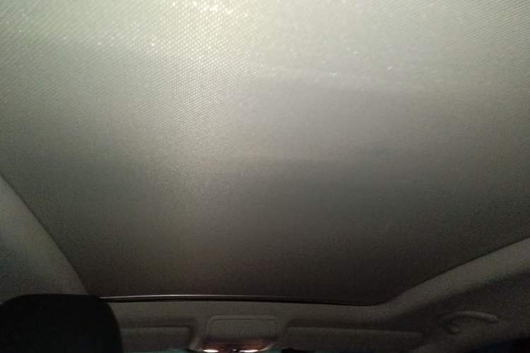 Used Volkswagen Tiguan 2012 2.0 TSI Automatic All-Wheel Drive Flagship Edition Headliner