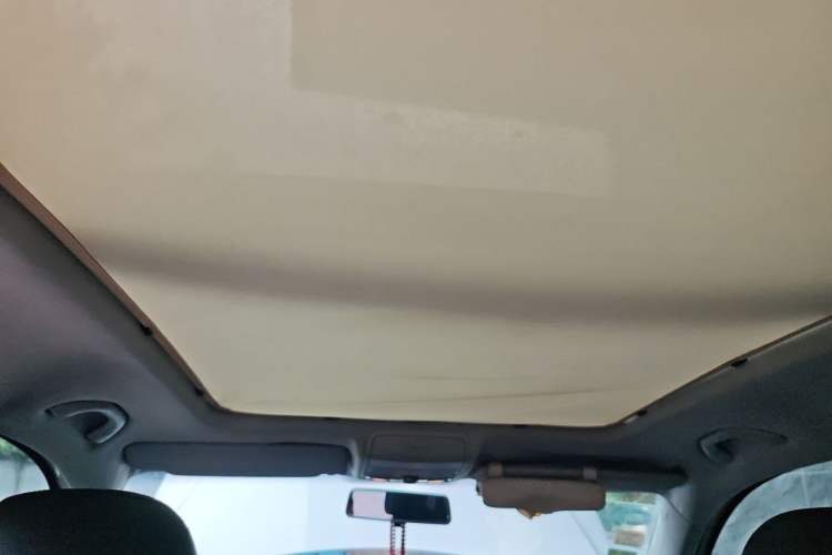 Used Volkswagen Tiguan 2012 2.0 TSI Automatic All-Wheel Drive Elite Edition Headliner