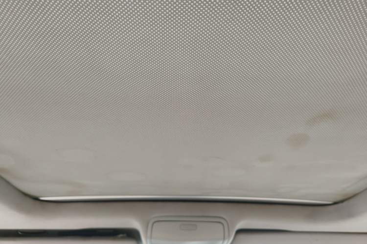 Used Volkswagen Tiguan 2012 2.0 TSI Automatic All-Wheel Drive Flagship Edition Headliner
