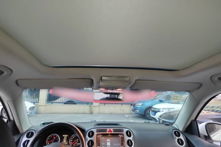 Used Volkswagen Tiguan 2012 1.8TSI Automatic Two-Wheel Drive Elite Edition Headliner