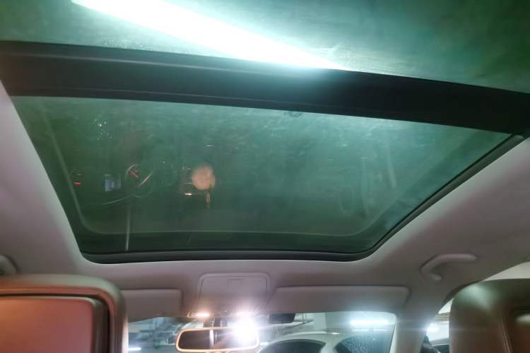 Used Volkswagen Tiguan 2012 2.0 TSI Comfort Edition Headliner