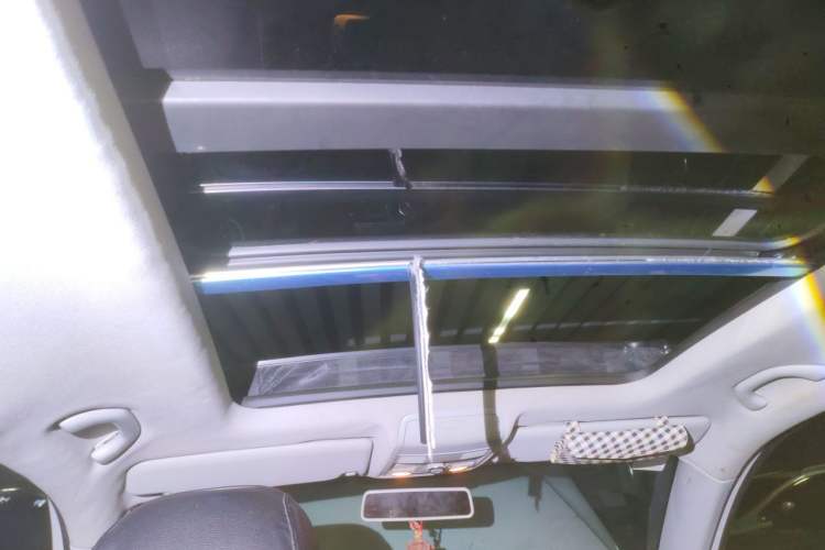 Used Volkswagen Tiguan 2012 1.8TSI Automatic All-Wheel Drive Elite Edition Headliner