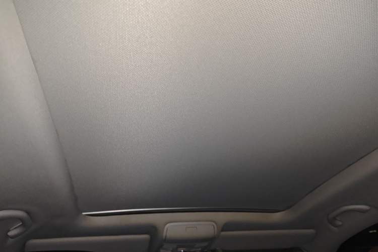 Used Volkswagen Tiguan 2012 2.0 TSI Comfort Edition Headliner