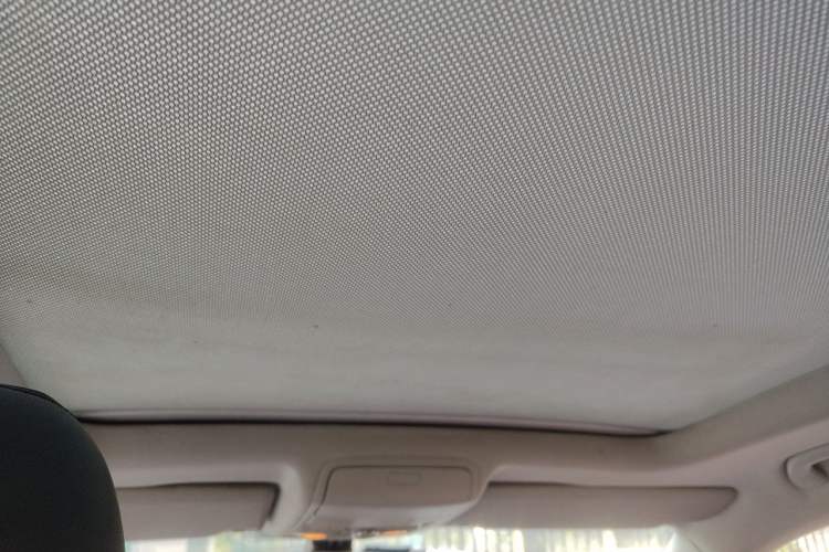 Used Volkswagen Tiguan 2012 2.0 TSI Automatic All-Wheel Drive Flagship Edition Headliner