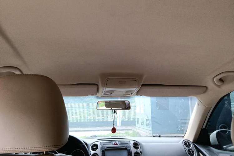 Used Volkswagen Tiguan 2012 1.8TSI Automatic All-Wheel Drive Fashion Edition Headliner