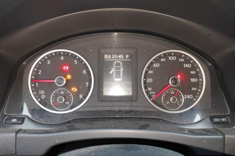 Used Volkswagen Tiguan 2012 1.8TSI Automatic All-Wheel Drive Elite Edition Instrument Cluster