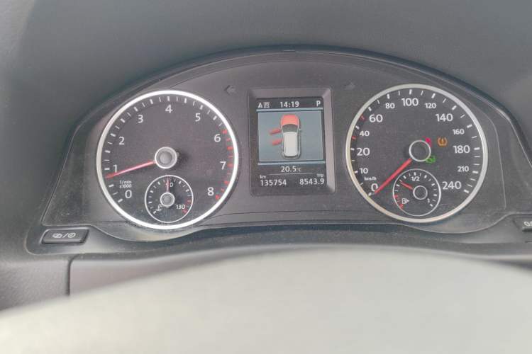 Used Volkswagen Tiguan 2012 2.0 TSI Comfort Edition Instrument Cluster
