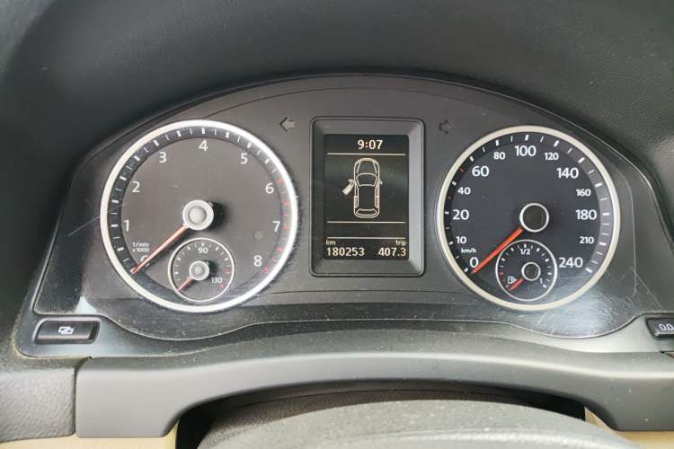 Used Volkswagen Tiguan 2012 1.8TSI Manual Two-Wheel Drive Enjoyment Edition Instrument Cluster